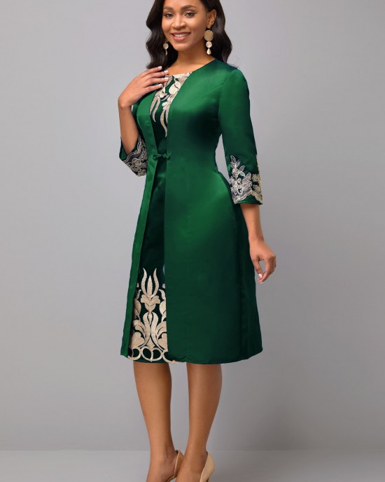 Round Neck 3/4 Sleeve Embroidered Dress