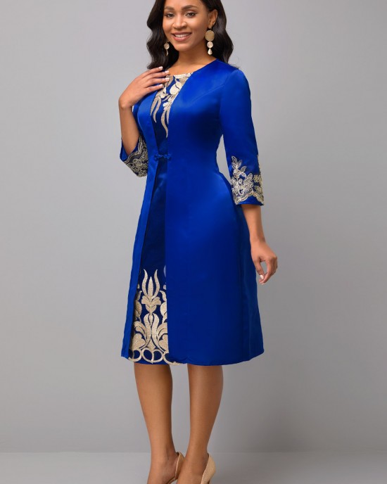 Round Neck 3/4 Sleeve Embroidered Dress