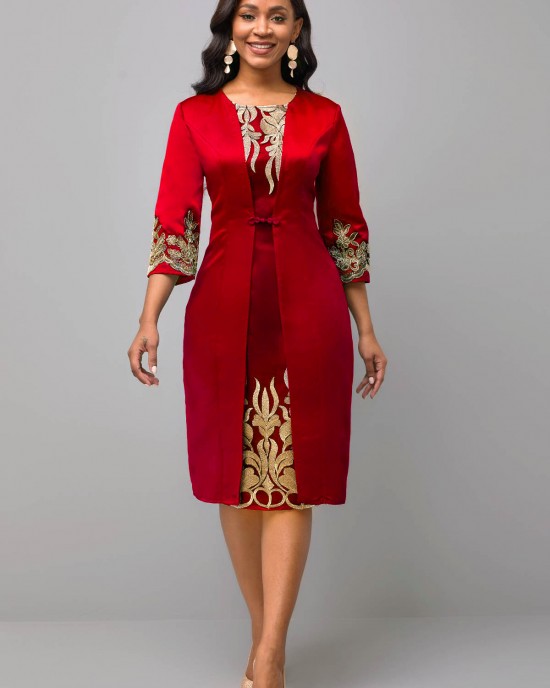 Round Neck 3/4 Sleeve Embroidered Dress