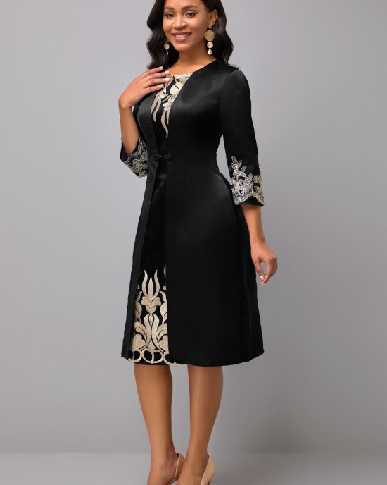 Round Neck 3/4 Sleeve Embroidered Dress